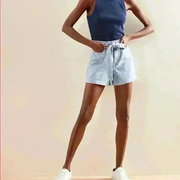 Banana Republic Light Wash Tie-Waist Denim Short - Picture 3 of 8